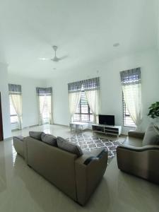 Photo #5 of Homestay Kemaman Fyna07 Banglo Mewah 5 KM Dari Pantai Kijal in Kemaman, Malaysia