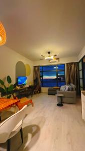 Photo #6 of Mango House6-Highest floor I Biggest unit I SeaView I Waterfilter I Wifi-JQ in Kota Kinabalu, Malaysia