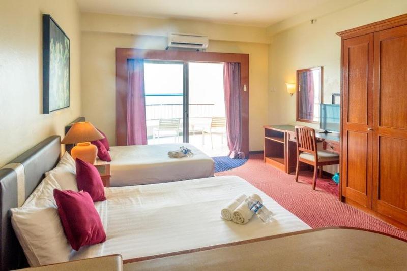 Photo #1 of J Beach Suites At Rainbow Paradise in Tanjung Bungah, Malaysia