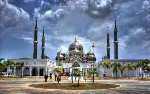Photo #2 of Homestay Camelia Kuala Terengganu Houses 3 Room 2 Bathroom - Near Batu Buruk Beach , Drawbridge, Pasar Payang, KTCC Mall & Hospital HSNZ in Kuala Terengganu, Malaysia