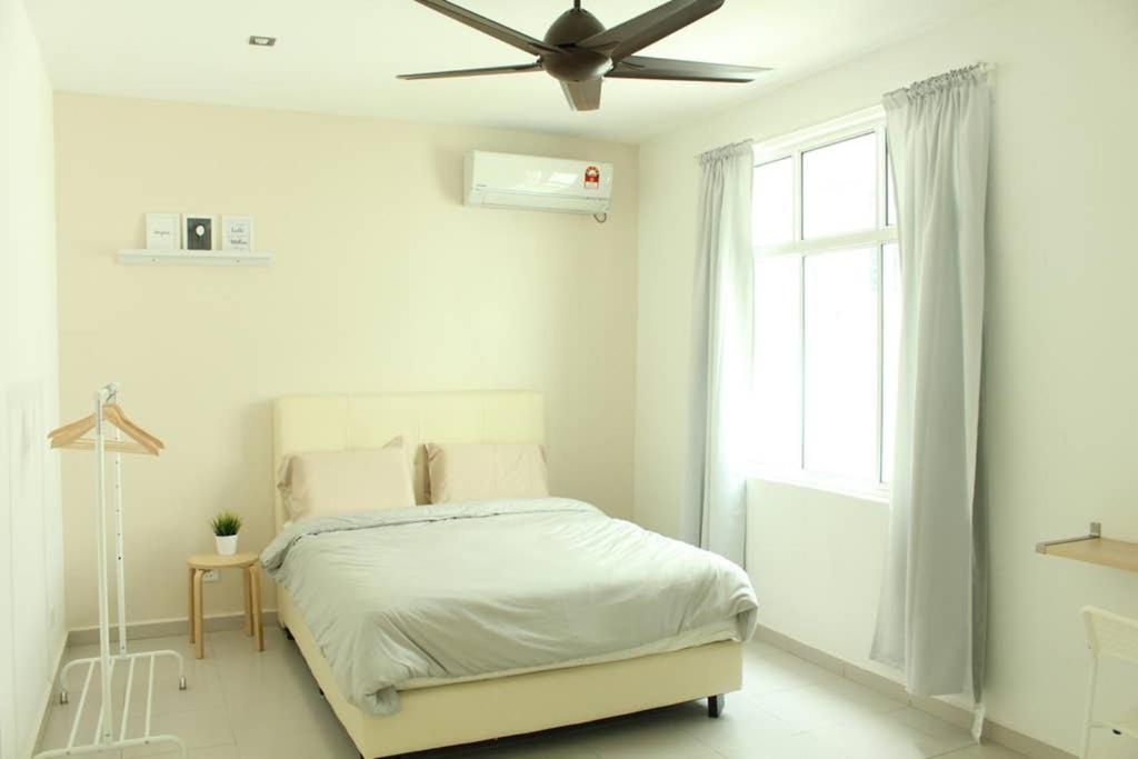 Photo of NEW SEAVIEW Cozy Modern Beach House in Batu Ferringhi, Malaysia