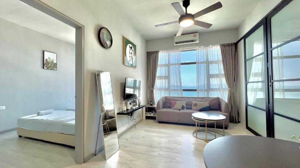 Photo #1 of JQ Unity Homestay 2 High Floor Seaview Netflix 6pax in Kota Kinabalu, Malaysia