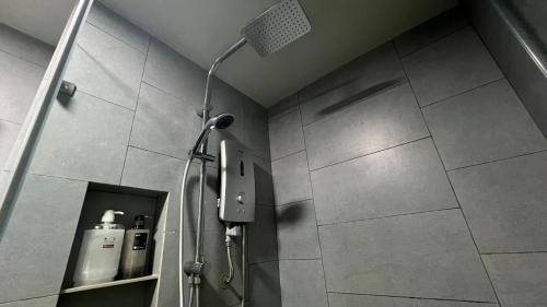 Photo #3 of JQ Unity Homestay 2 High Floor Seaview Netflix 6pax in Kota Kinabalu, Malaysia