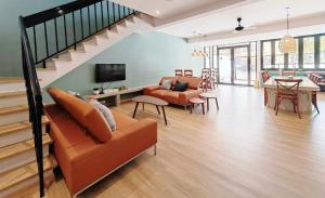 Photo #5 of 35 BeachHouse Batu Ferringhi 7 Bedroom 7 Bathroom EV friendly in Batu Ferringhi, Malaysia