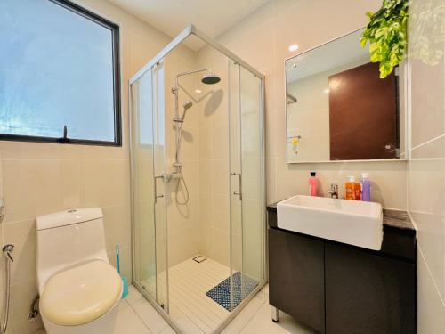 Photo #3 of Muji-Inspired 2BR 2BA Apartment, 8 Mins to CIQ, Sleeps 2-6 in Johor Bahru, Malaysia