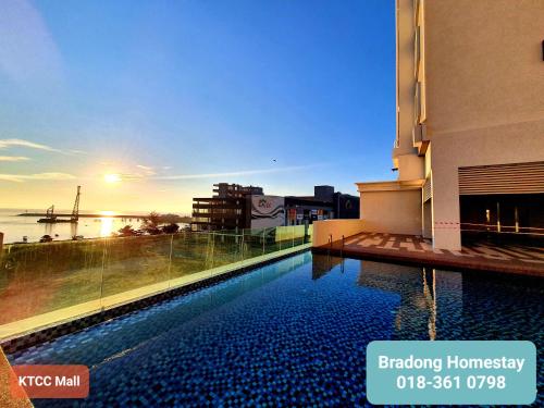 Photo #3 of BRADONG HOMESTAY - MUSLlM ONLY, 3 Queen Bedrooms, Seaview, Infinity Pool, Gym, near Drawbridge & KTCC Mall in Kuala Terengganu, Malaysia