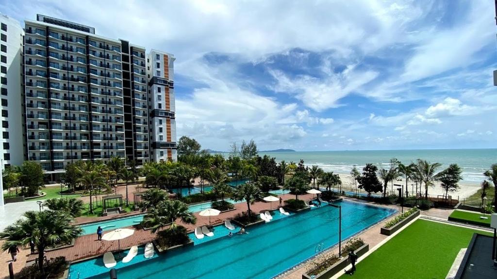 Photo #1 of OPAHOME@Timurbay Seafront Residence 1BR Studio Hillview and Forestview in Kuantan, Malaysia