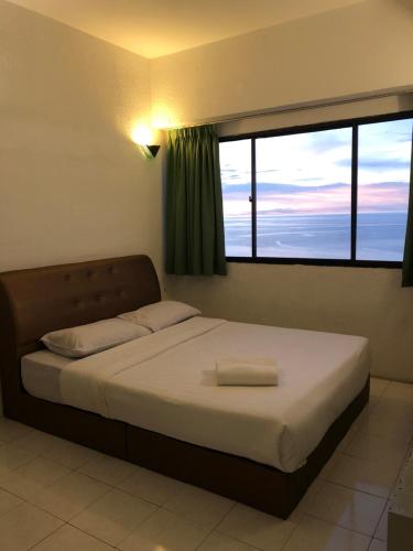 Photo #2 of Beach Resort Home Stay SRI SAYANG APARTMENT BATU FERRINGHI 2BEDROOM in Batu Ferringhi, Malaysia