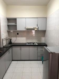 Photo #5 of Beach Resort Home Stay SRI SAYANG APARTMENT BATU FERRINGHI 2BEDROOM in Batu Ferringhi, Malaysia