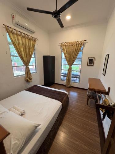 Photo #3 of Ummi Beach Homestay in Kuala Dungun, Malaysia