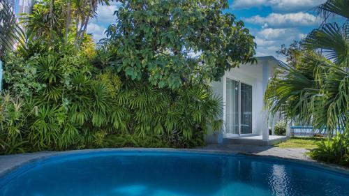 Photo #3 of Contemporary Private Studio with Pool and Kitchen in Beira, Mozambique