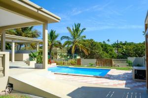 Photo #4 of Bilene beige beach house in Bairro Mahungo, Mozambique