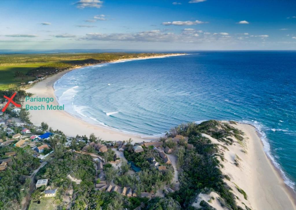 Photo of Pariango Beach Motel in Tofo Beach, Mozambique