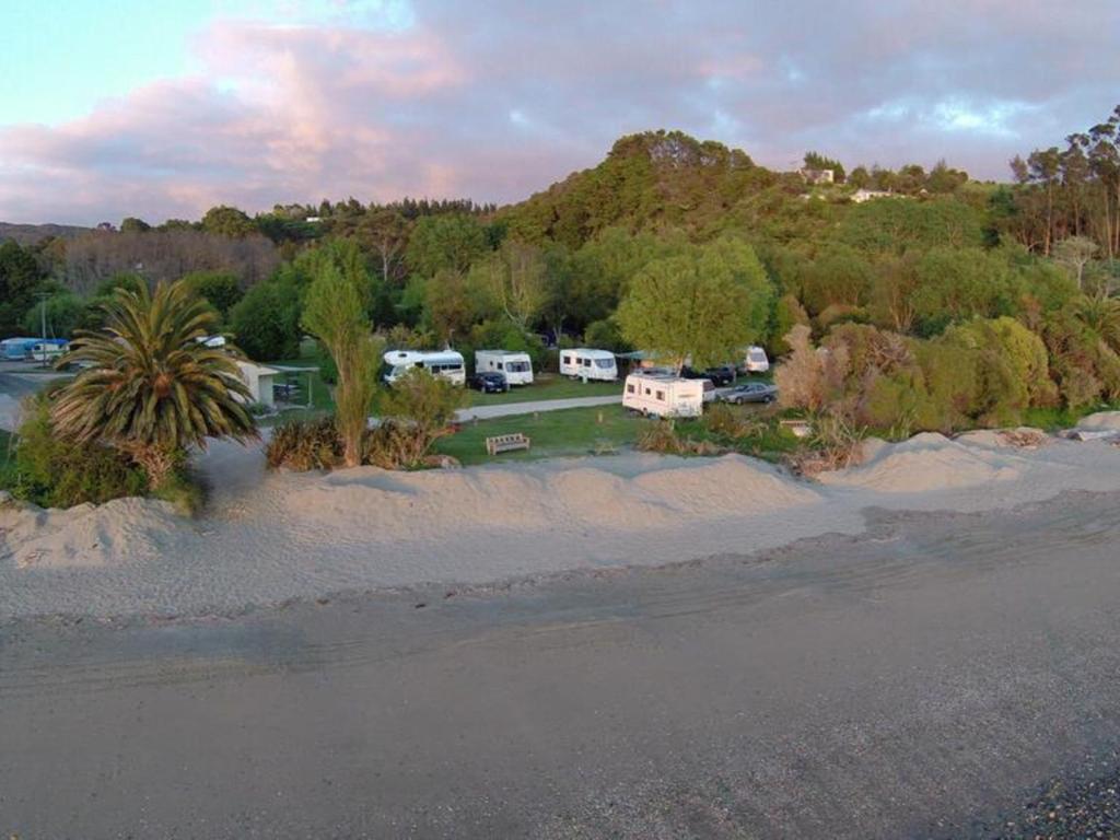 Photo of Golden Bay Holiday Park in Parapara, New Zealand