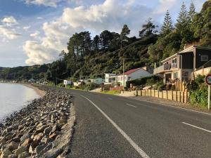 Photo #5 of Te Mata Bay Seaviews in Tapu, New Zealand
