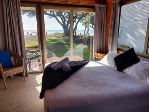 Photo #2 of Edgewater Motel in Orewa, New Zealand