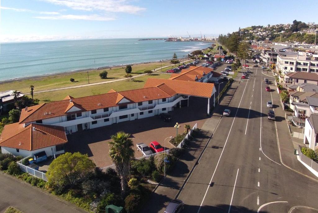 Photo #1 of Harbour View Motel on Ahuriri Beach in Napier NZ with sea view suites in Napier, New Zealand