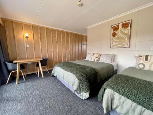 Photo #3 of Te Anau Lakefront Backpackers in Te Anau, New Zealand