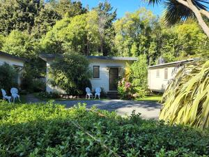 Photo #5 of Possum Lodge in Manapouri, New Zealand