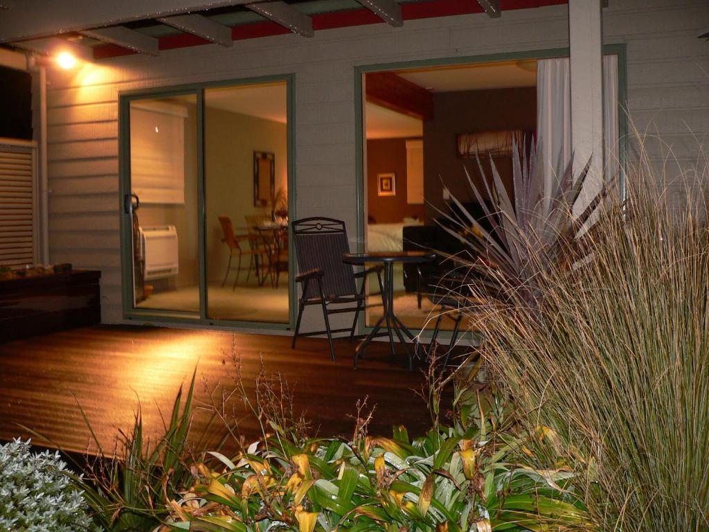 Photo of Molyneux House in Kaka Point, New Zealand