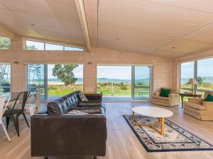 Photo #6 of Beachfront Escape - Snells Beach Holiday Home in Snells Beach, New Zealand