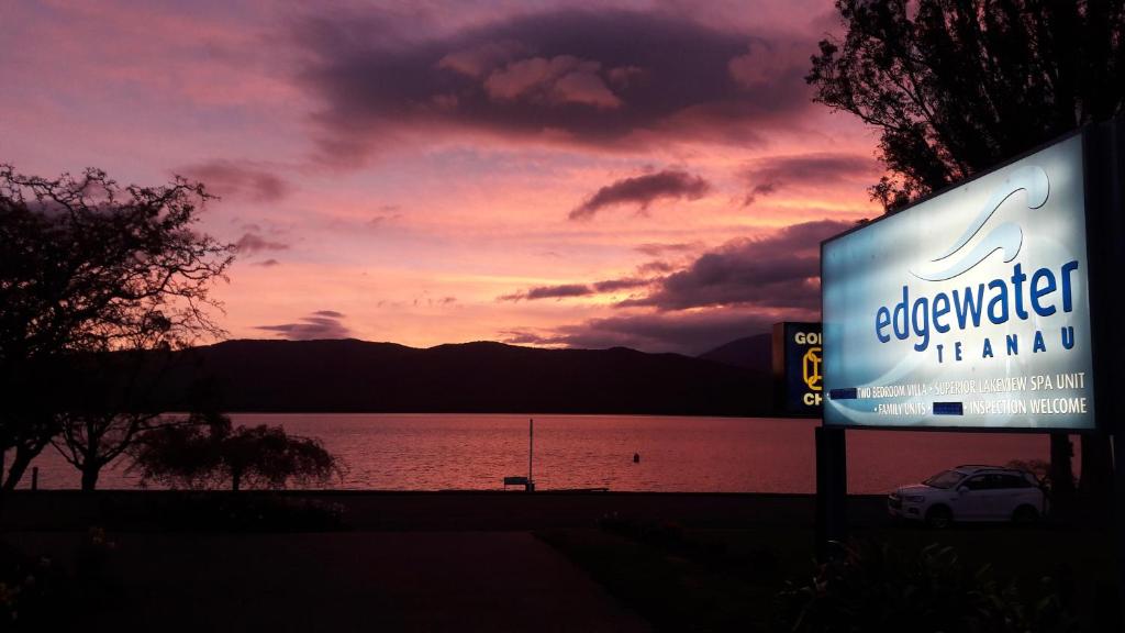 Photo of Edgewater Motel in Te Anau, New Zealand