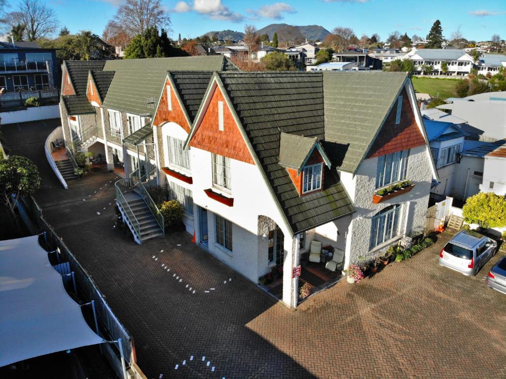 Photo of Colonial Lodge Motel in Taupō, New Zealand