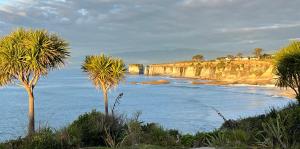 Photo #5 of Cape Foulwind Clifftop Cabin in Cape Foulwind, New Zealand