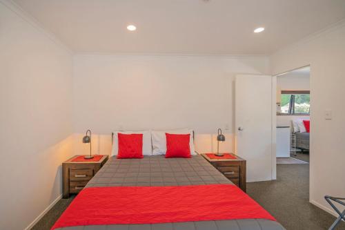 Photo #2 of Bayside Motel Whitianga in Whitianga, New Zealand