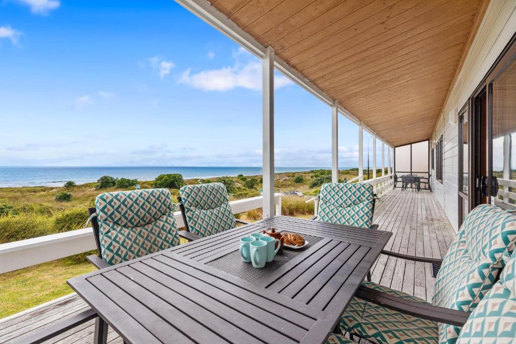 Photo of Sunny Seas Papamoa Beachfront Retreat in Tauranga, New Zealand