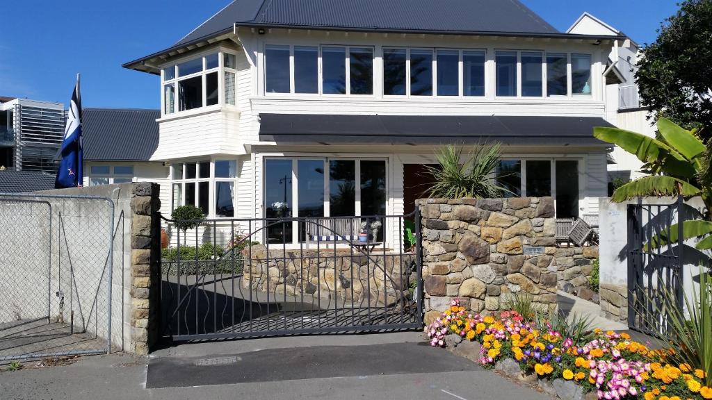 Photo #1 of Cave Rock Guest House in Christchurch, New Zealand