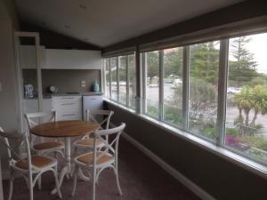 Photo #4 of Cave Rock Guest House in Christchurch, New Zealand
