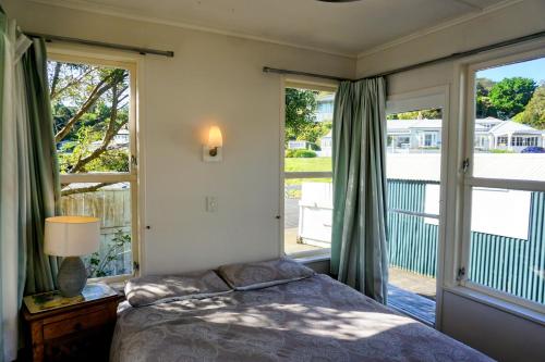 Photo #2 of LAST ON THE STRAND, RUSSELL - The BOATHOUSE in Russell, New Zealand