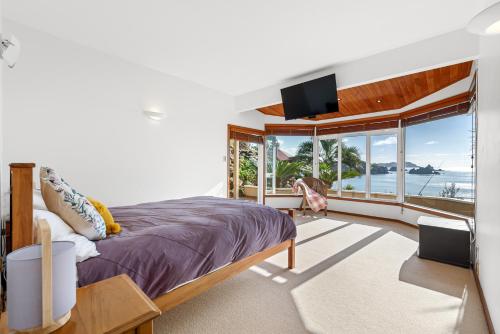 Photo #2 of Seascape Point - Mahinepua Bay Clifftop Retreat in Russell, New Zealand