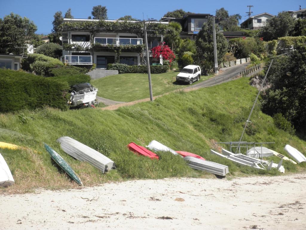 Photo of Golden Sands in Waiheke Island, New Zealand