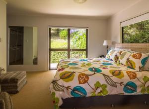 Photo #6 of Golden Sands in Waiheke Island, New Zealand