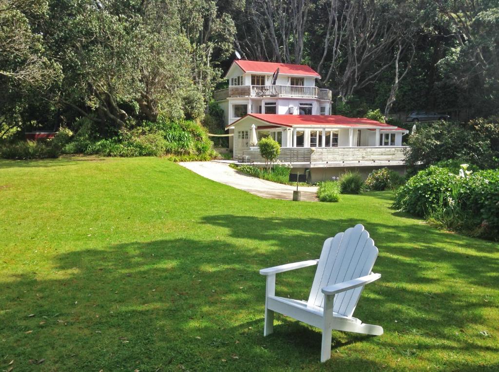 Photo #1 of Ohiwa Seascape Studios in Waiotahe, New Zealand