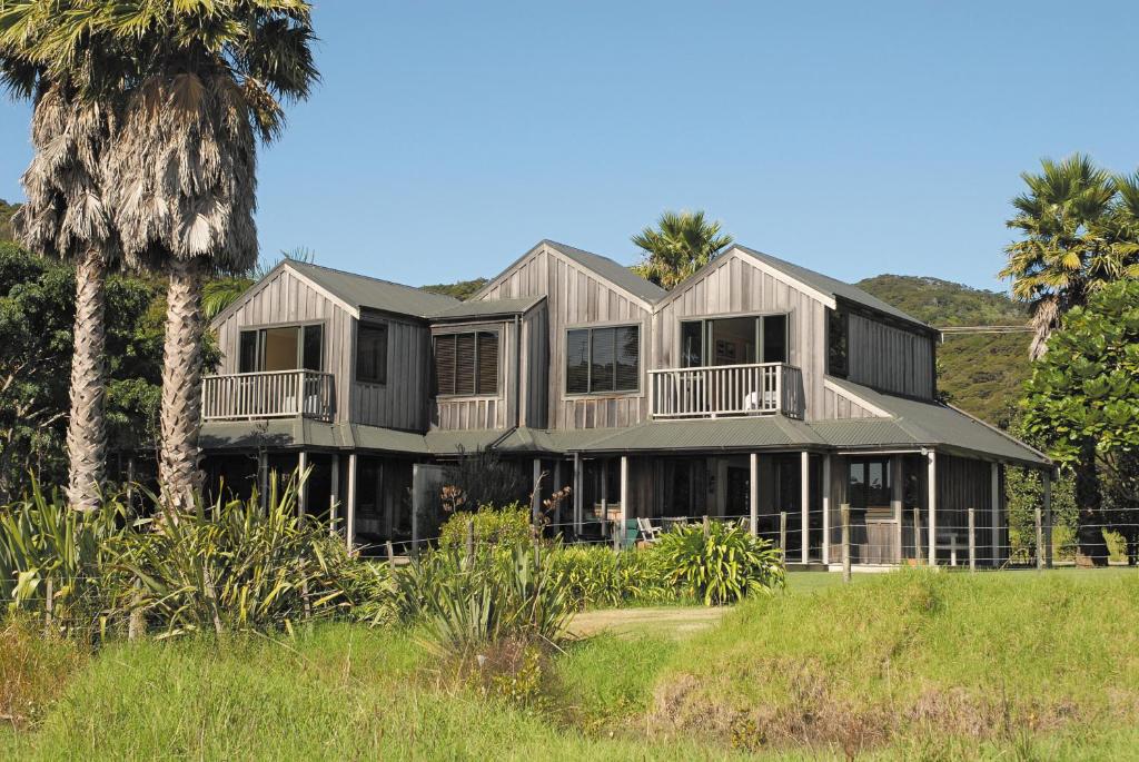 Photo of Pawhaoa Bay Villas in Whangaruru, New Zealand