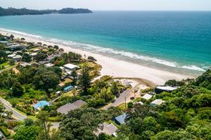 Photo #5 of Sunshine Cottage by the Sea - Stay Waiheke in Waiheke Island, New Zealand