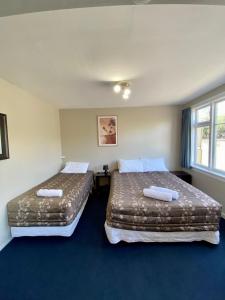 Photo #4 of Sea View Motel - Unit 4 in Kaikōura, New Zealand