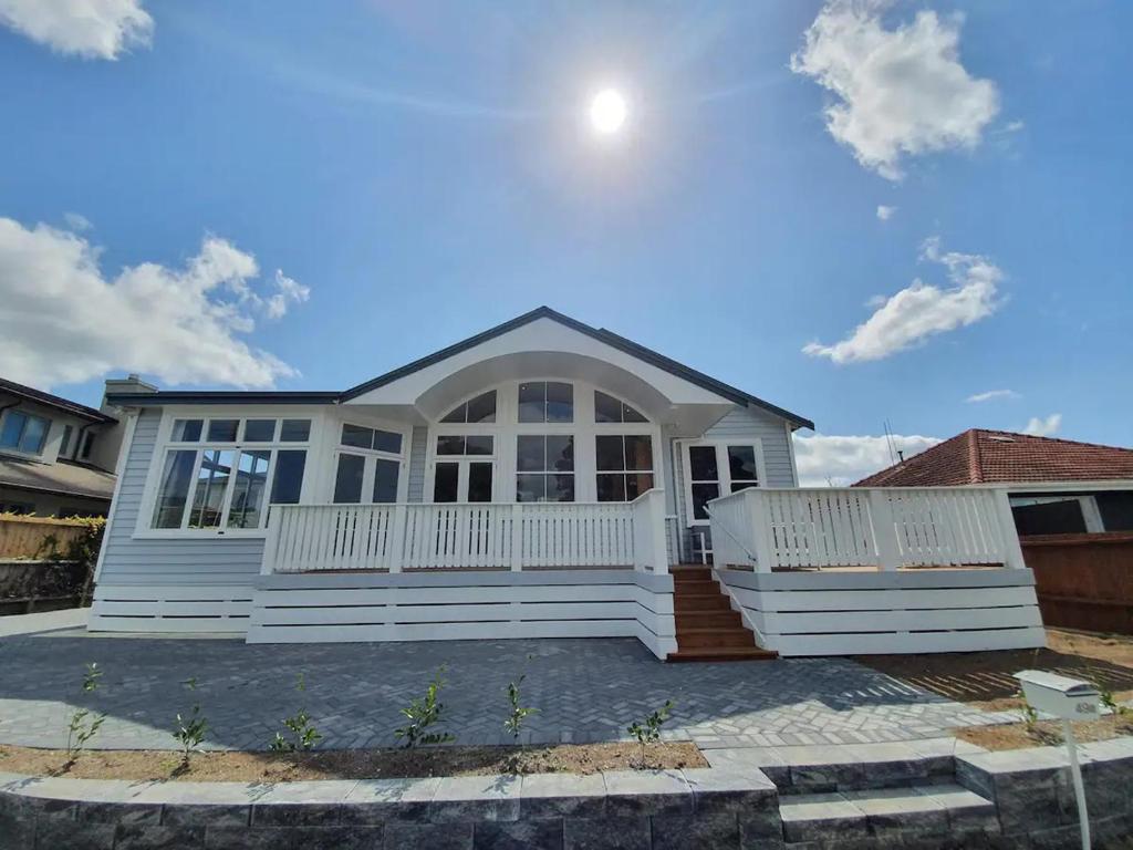 Photo #1 of Tauranga - Big, beautiful Villa on the water! in Tauranga, New Zealand