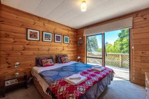 Photo #5 of Onetangi Bliss - Waiheke Island Holiday Home in Auckland, New Zealand