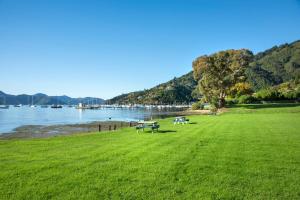 Photo #4 of Bay Vista Waterfront Motel in Waikawa, New Zealand
