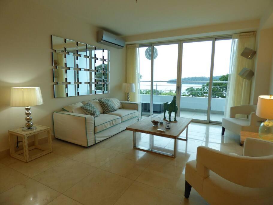 Photo of 09E Luxury Ocean Views Great Special Rate Panama in Arraiján, Panama