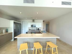 Photo #5 of Modern Apartment - Steps to Puntarena Beach Club & Shops - Marina Overlook - Sleeps 10 in Boca de Río Hato, Panama