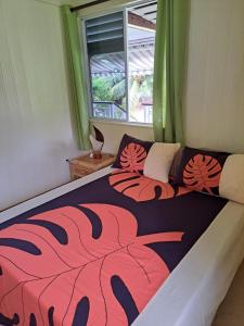 Photo #6 of Fare Mama Rota - au bord de l'océan in Taputapuapea, French Polynesia