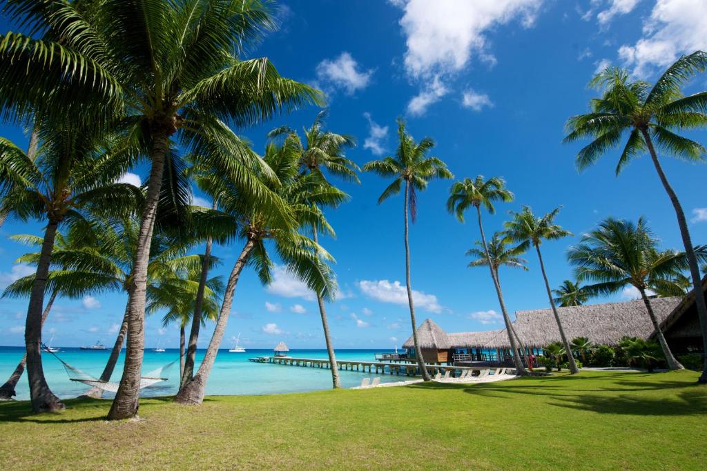 Photo #1 of Hotel Kia Ora Resort & Spa in Rangiroa, French Polynesia