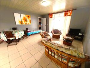 Photo #5 of MOOREA - Fare Taina Nui in Moorea Maiao, French Polynesia
