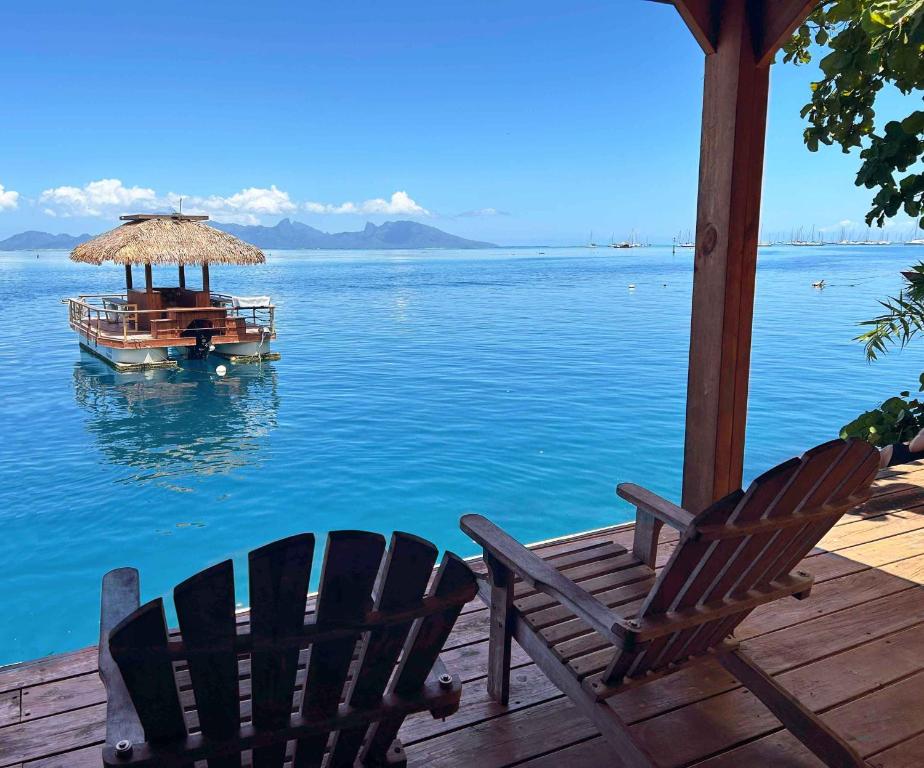 Photo #1 of Vaima Waterfront Bungalow in Huahine, French Polynesia