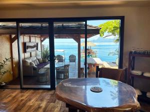 Photo #6 of Vaima Waterfront Bungalow in Huahine, French Polynesia